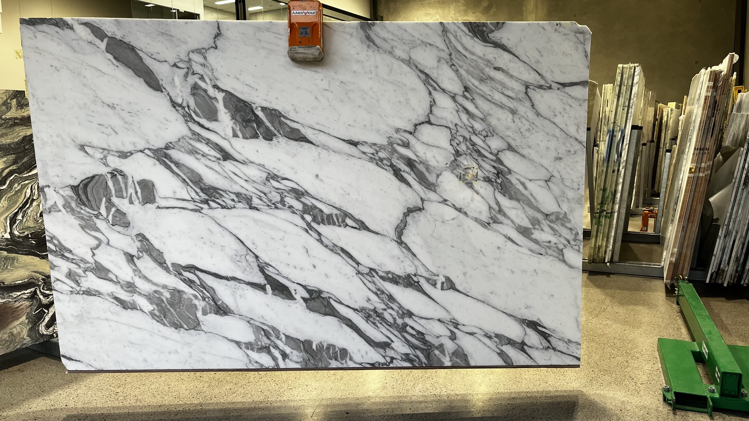 Worldstone Calacatta Vagli Batch 23139 SL#3 with defect marked