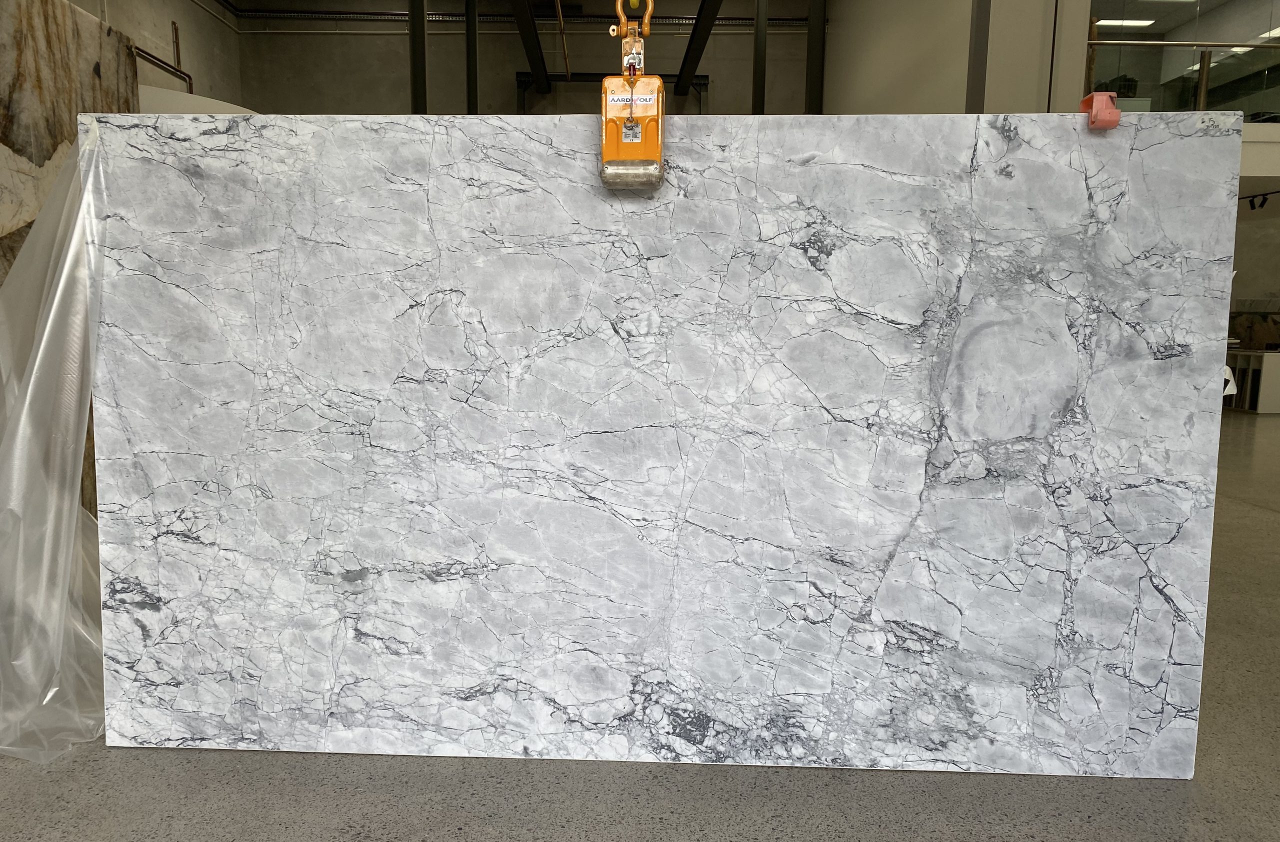 Worldstone Supe rwhite dolomite, slab #15, batch 210730